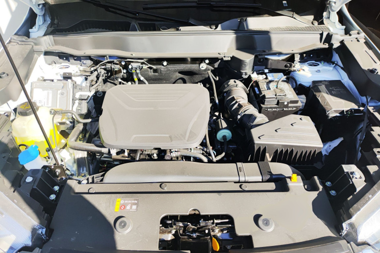 哈弗H6 2024款 1.5T 两驱经典版机舱底盘24