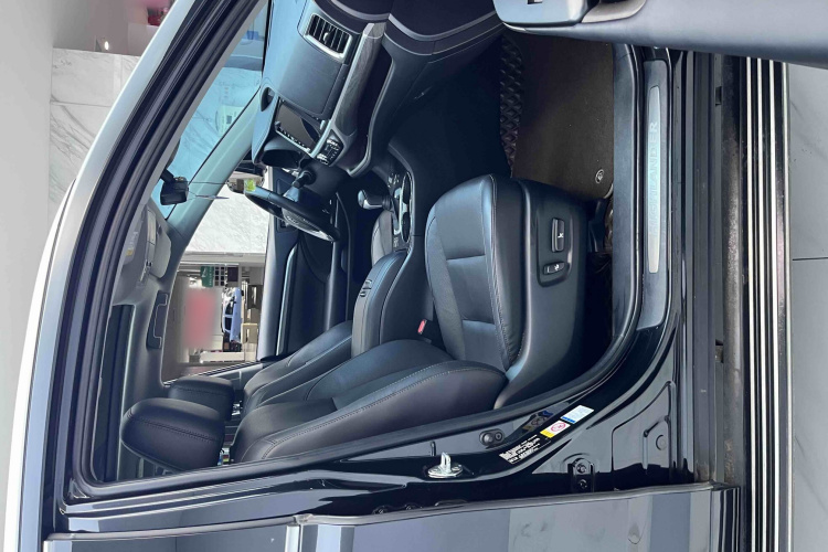 丰田 汉兰达 2018款 2.0T 四驱豪华版 7座 国VI中控内饰7003