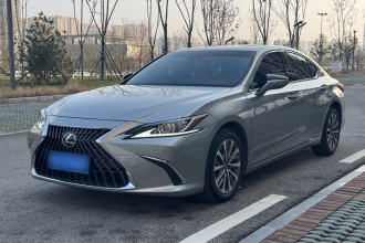 雷克萨斯ES 2021款 200 卓越版