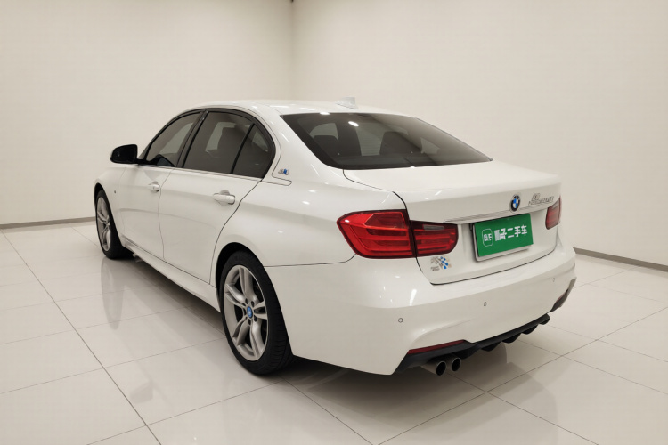 宝马3系 2015款 328Li 豪华设计套装车身外观5