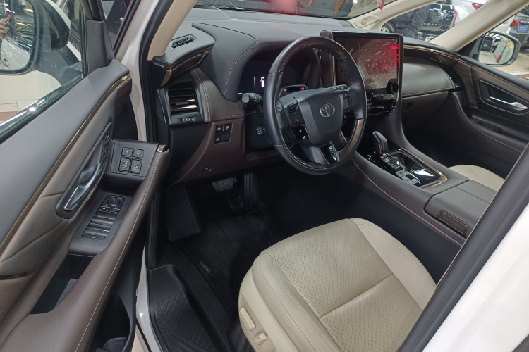 丰田 埃尔法 2024款 双擎 2.5L 臻享版中控内饰20