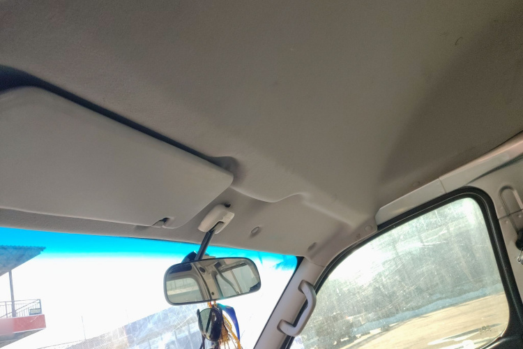 金杯海狮王 2021款 2.0L城运王系列畅运型高顶6座1TZS中控内饰22