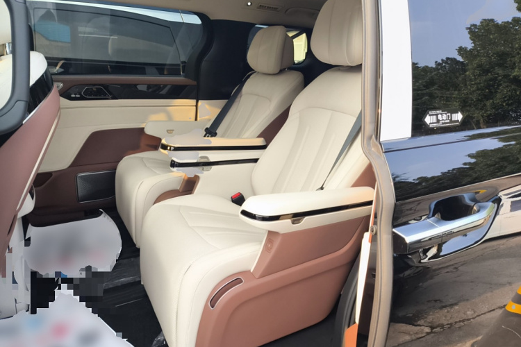 比亚迪 夏 2025款 DM-i 1.5T 180km 超越型中控内饰7004