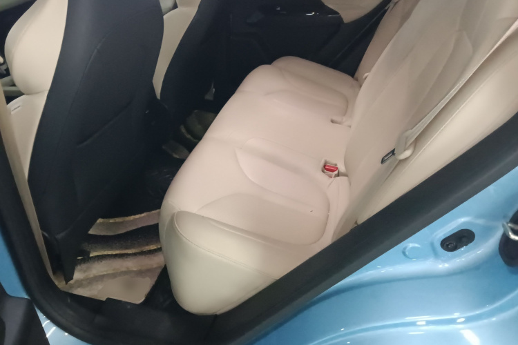 小鹏G3 2020款 520i 智享版中控内饰7004