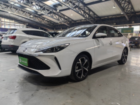 荣威i5 2023款 1.5L CVT尊荣版