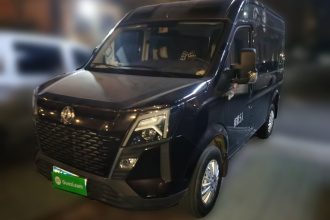 东风御风 御风 2023款 V9+ 2.0T 手动前驱多功能短轴中顶5/6座