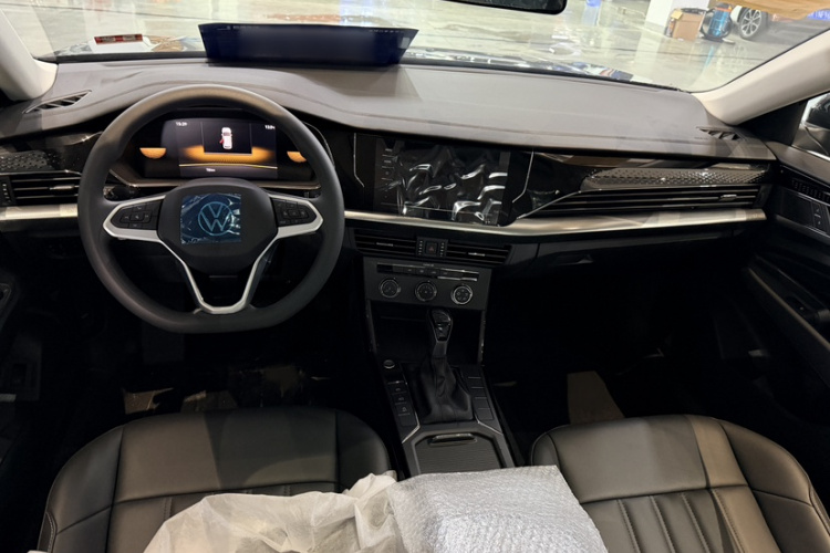 大众 帕萨特 2024款 280TSI 商务版中控内饰7001