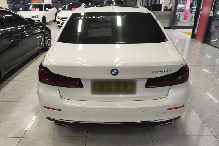 宝马5系 2023款 530Li 领先型 豪华套装车身外观6