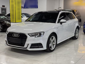 奥迪A3 2018款 30周年年型 Sportback 35 TFSI 时尚型