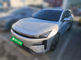 吉利银河 银河L6 2025款 EM-i 140km 星舰版