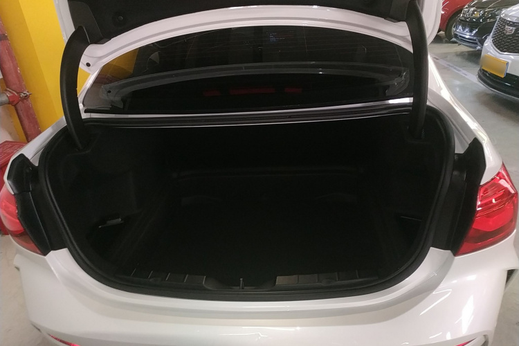 宝马1系 2021款 改款 125i M运动曜夜版局部细节23