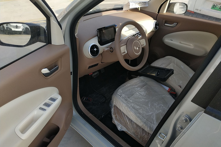 五菱汽车 宏光MINIEV 2025款 四门版 进阶款中控内饰20