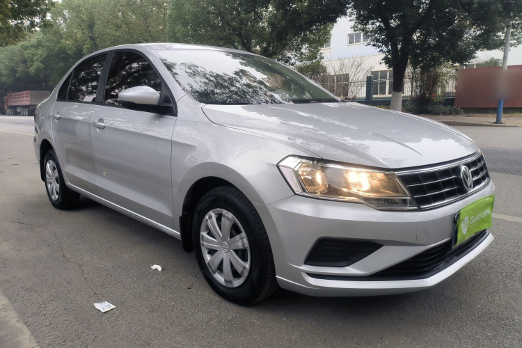 大众 捷达 2017款 1.5L 手动时尚型车身外观3