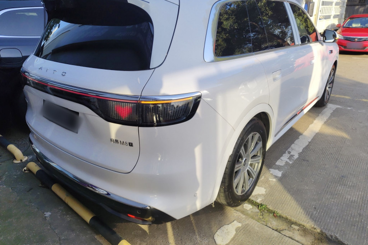 鸿蒙智行 问界M8 2025款 纯电 Max+ 五座长续航版车身外观6005