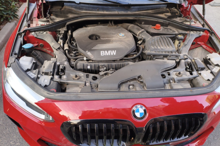 宝马1系 2019款 120i 领先型M运动套装局部细节24