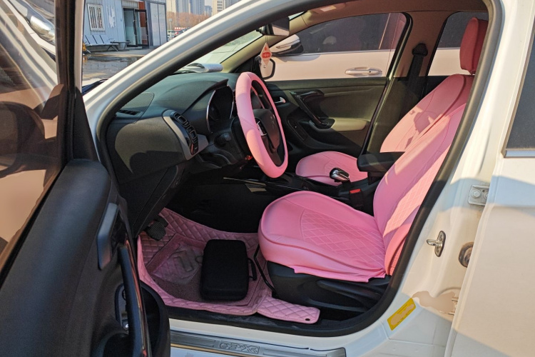 雪铁龙C3-XR 2019款 230THP DCT ORIGINS百年臻享版中控内饰7003