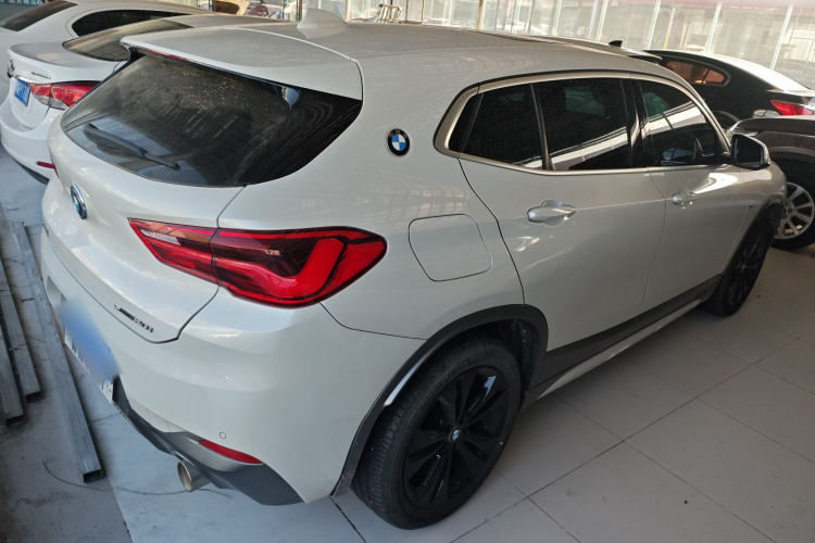 宝马X2 2020款 sDrive20i M越野套装车身外观7