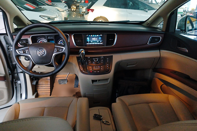 别克GL8 2018款 28T 豪华型 国VI中控内饰12