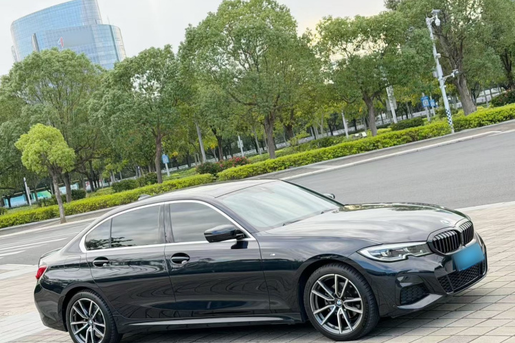 宝马3系 2022款 325Li M运动套装车身外观6003