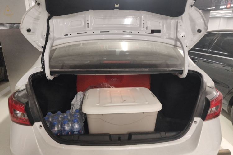 奇瑞新能源 艾瑞泽e 2024款 405km 出行版中控内饰23