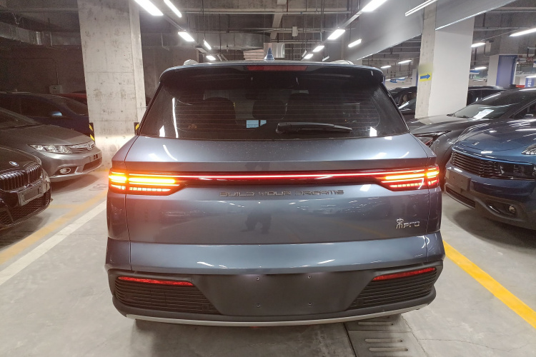 比亚迪 宋Pro新能源 2024款 荣耀版 DM-i 71KM领航型车身外观6