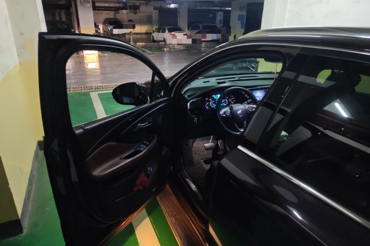 别克 昂科威 2016款 28T 四驱豪华型中控内饰20