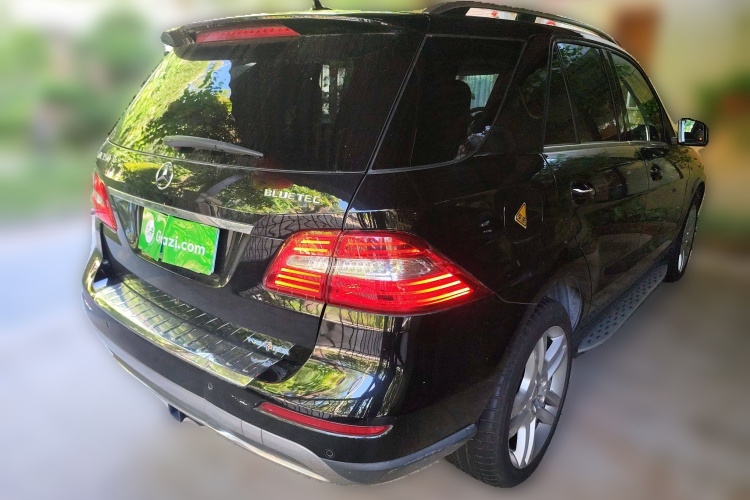 奔驰M级 2014款 ML 350 CDI 4MATIC车身外观6005