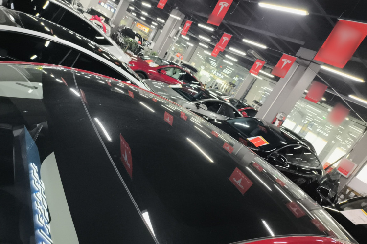 特斯拉 Model Y 2021款 长续航全轮驱动版局部细节57