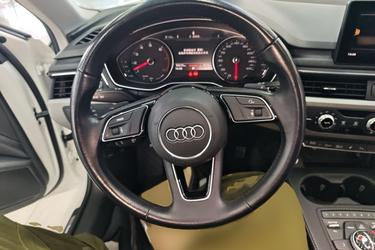 奥迪A4L 2019款 40 TFSI 进取型 国VI局部细节13