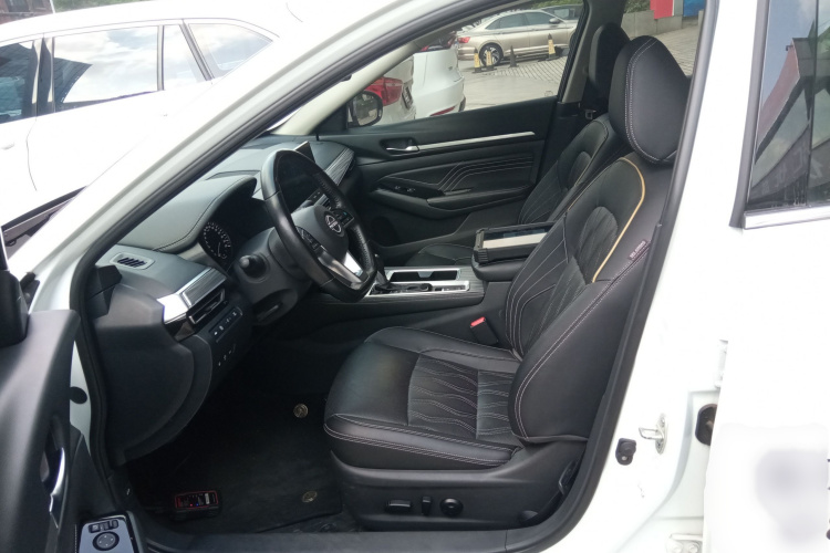 日产 天籁 2022款 2.0T XL 进享版局部细节19