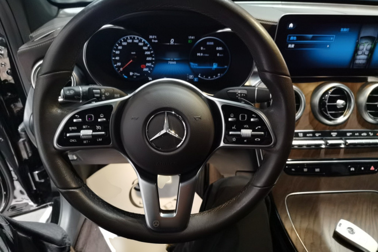奔驰GLC 2022款 GLC 300 L 4MATIC 动感型局部细节13