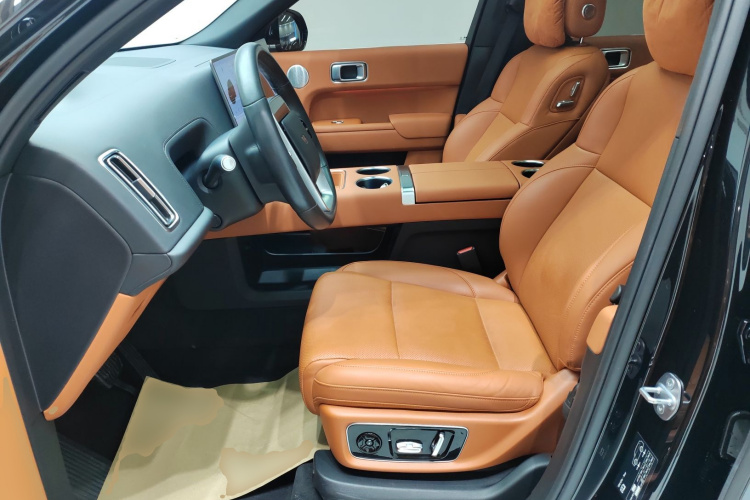 理想汽车 理想L9 2023款 Pro中控内饰19