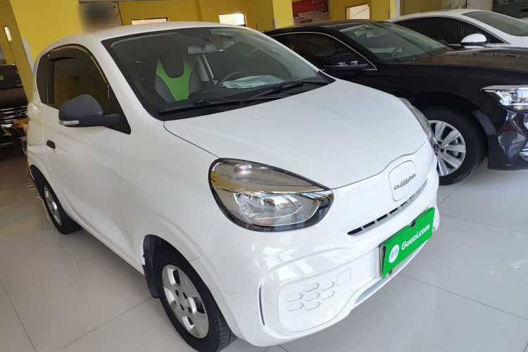 荣威 科莱威CLEVER 2021款 302km新四座超能版车身外观3