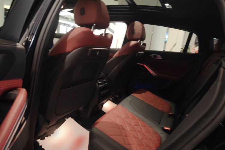 宝马X6 2023款 xDrive30i M运动套装中控内饰21