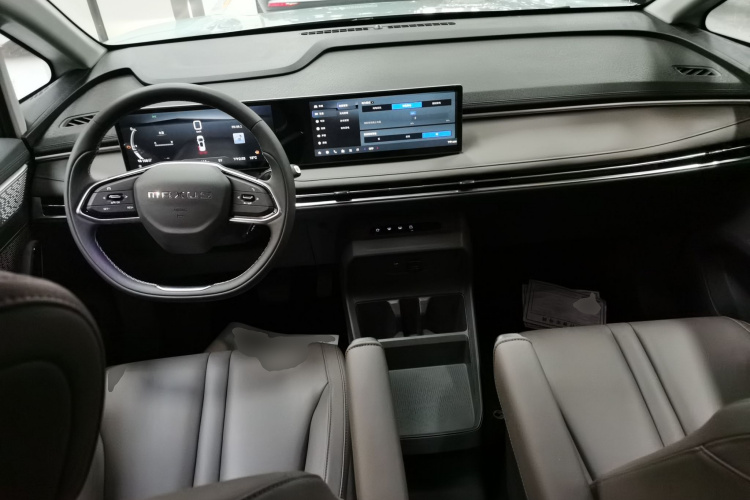 上汽大通MAXUS 大家7 2024款 改款 超混 长续航版 悦享版中控内饰12