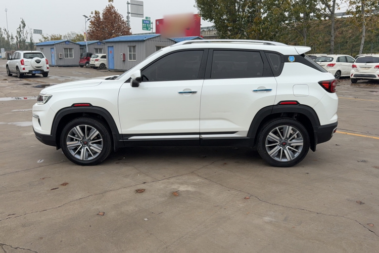 长安CS35PLUS 2018款 1.6L 自动畅联版 国V车身外观6006