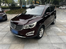 宝骏560 2016款 1.8L iAMT精英型