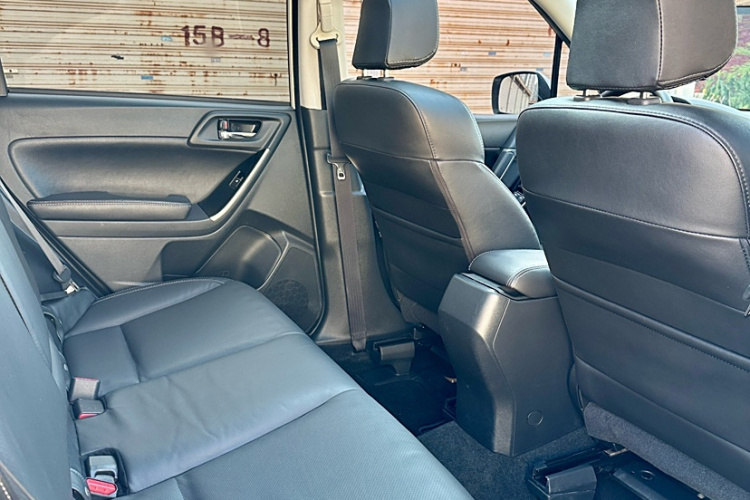 斯巴鲁 森林人 2016款 2.0i 豪华导航版中控内饰7009