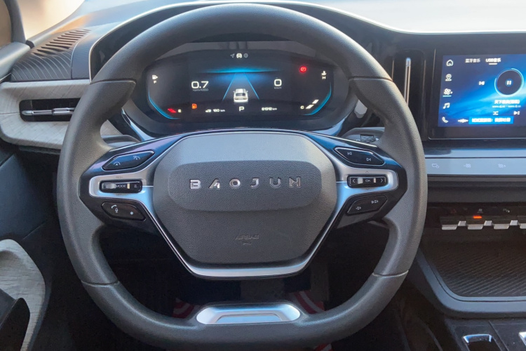 宝骏RM-5 2019款 1.5T CVT 24小时在线豪华型 7座局部细节13