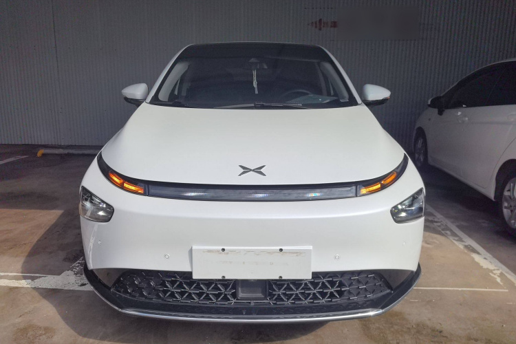 小鹏G3 2022款 G3i 460N+车身外观2