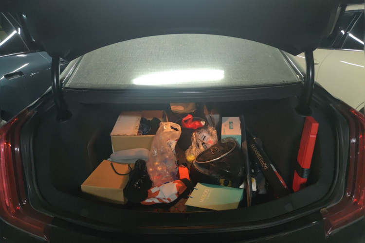 凯迪拉克XTS 2018款 28T 精英型中控内饰23