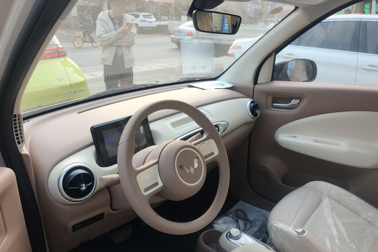 五菱汽车 宏光MINIEV 2025款 四门版 进阶款中控内饰12