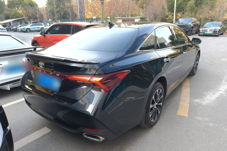 丰田 亚洲龙 2022款 2.5L 豪华版车身外观7