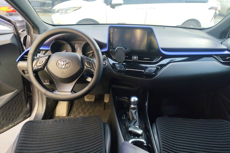 丰田 奕泽IZOA 2018款 2.0L 奕驰版 国VI中控内饰12