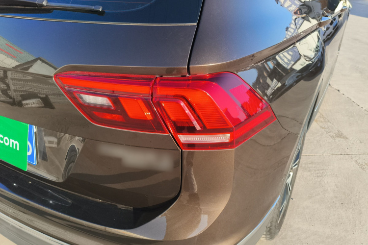 大众 途观L 2019款 改款 330TSI 自动两驱智动豪华版 国VI车身外观6006