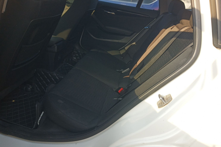 宝马X1 2015款 sDrive18i 时尚晋级版中控内饰21