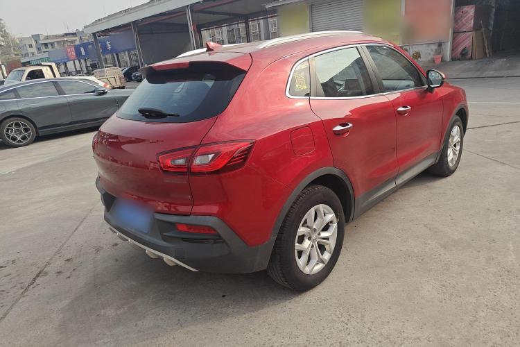 宝沃BX5 2017款 20TGDI 自动两驱新锐型车身外观7