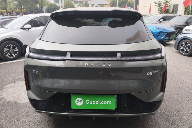 领克08 EM-P 2023款 220km 四驱性能Halo车身外观6