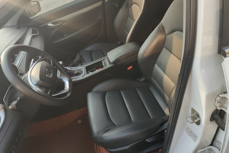 吉利汽车 帝豪 2019款 领军版 1.5L CVT向上互联型 国V局部细节19