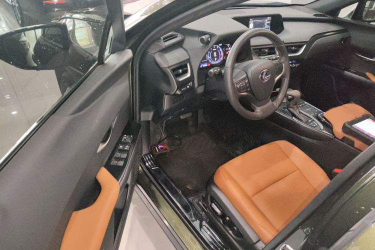 雷克萨斯UX 2020款 200 特别版中控内饰7003